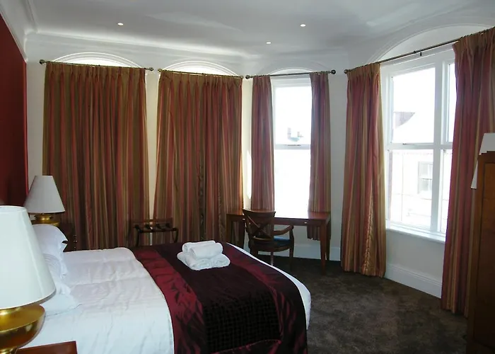 The Royal 3* Barrow-in-Furness